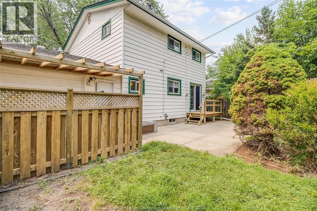 4065 WHITNEY - 39
