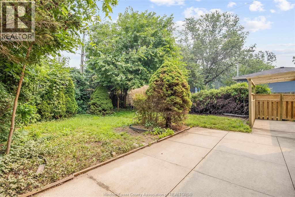 4065 WHITNEY - 41