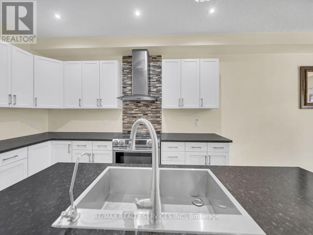 9 FITZGERALD STREET - 13