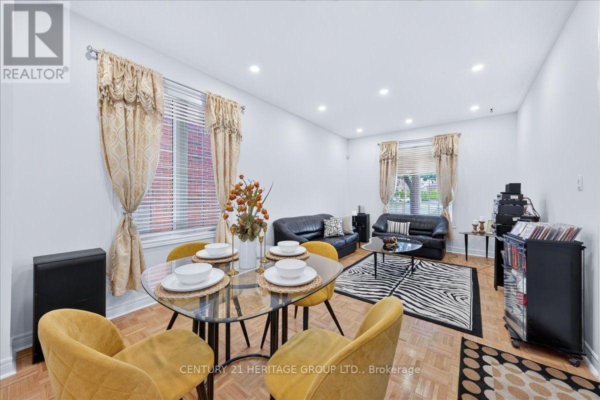 19 REYNOLDS AVENUE - 6