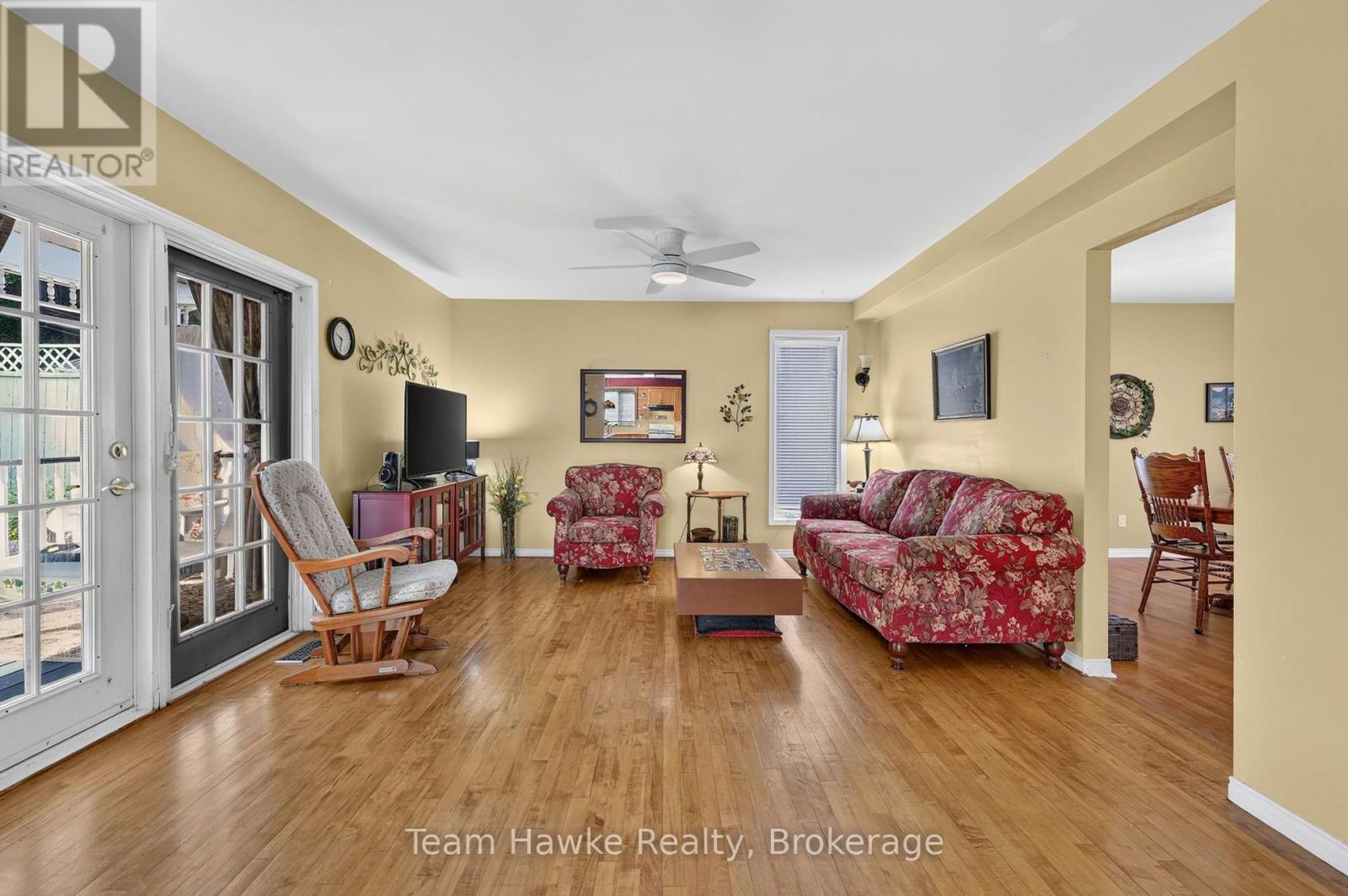 255 HANLY STREET - 13