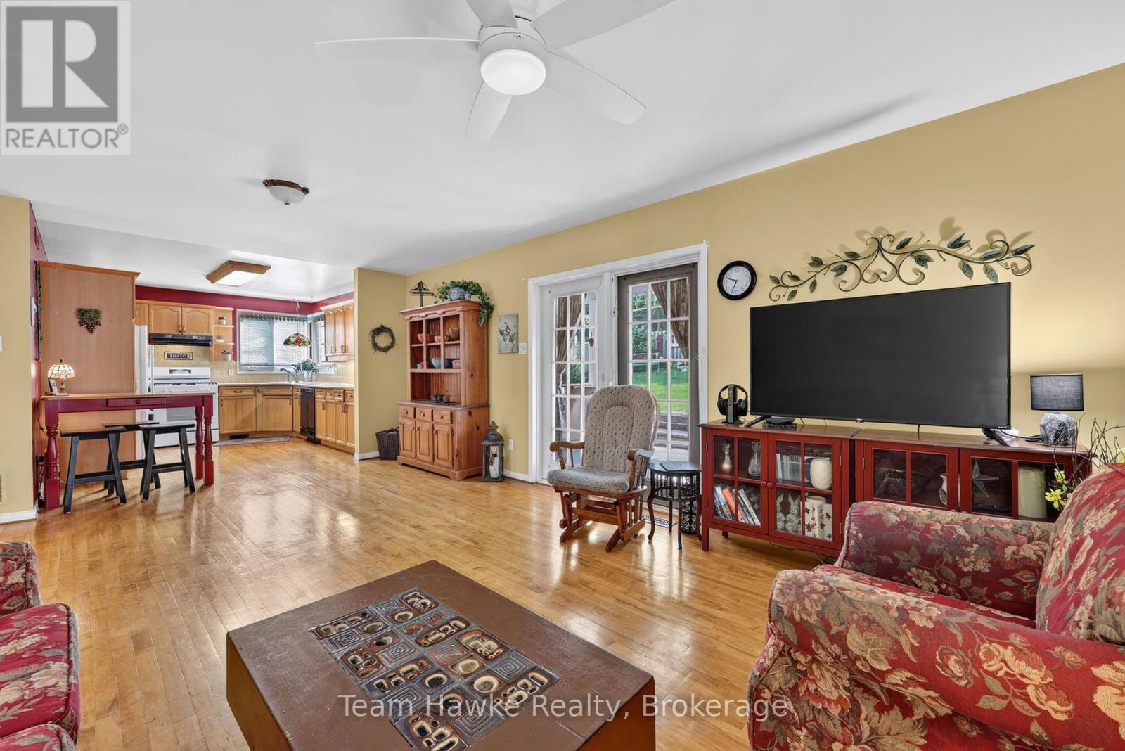 255 HANLY STREET - 15