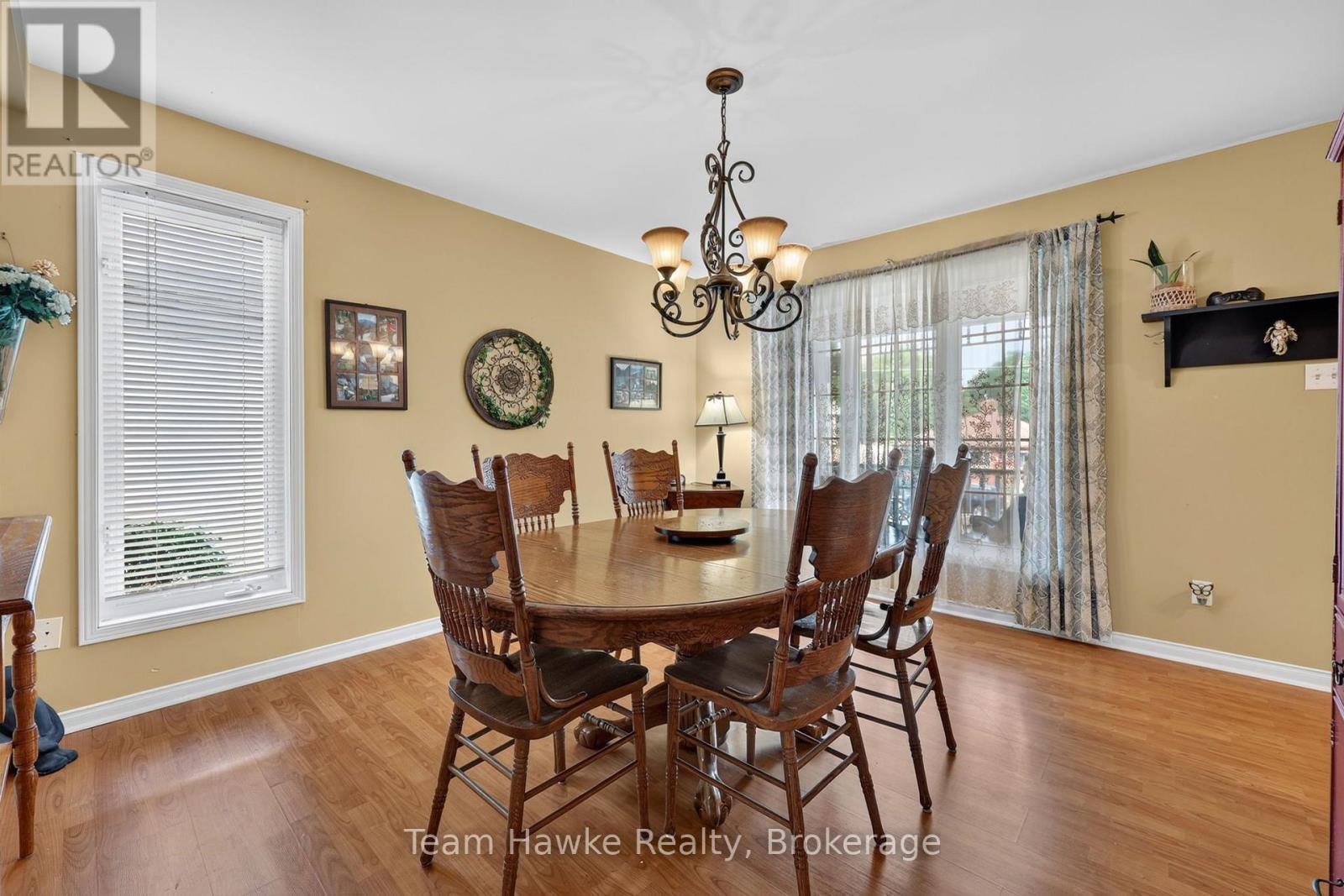 255 HANLY STREET - 16