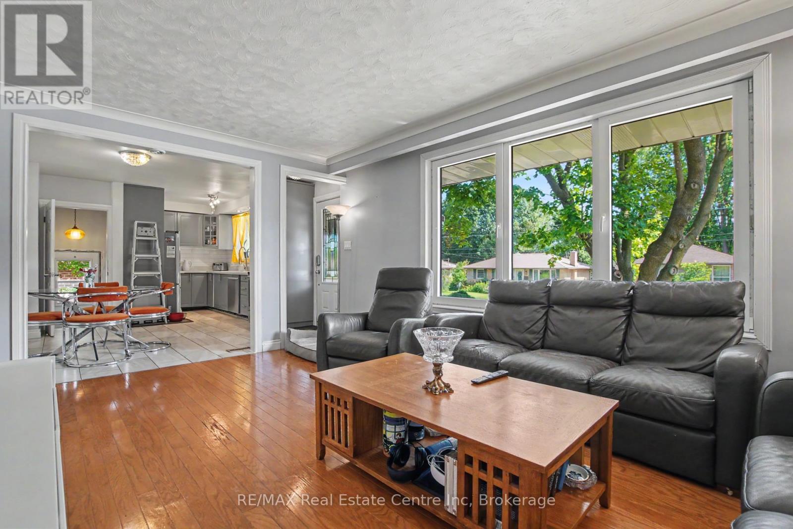 91 DUMBARTON STREET - 11