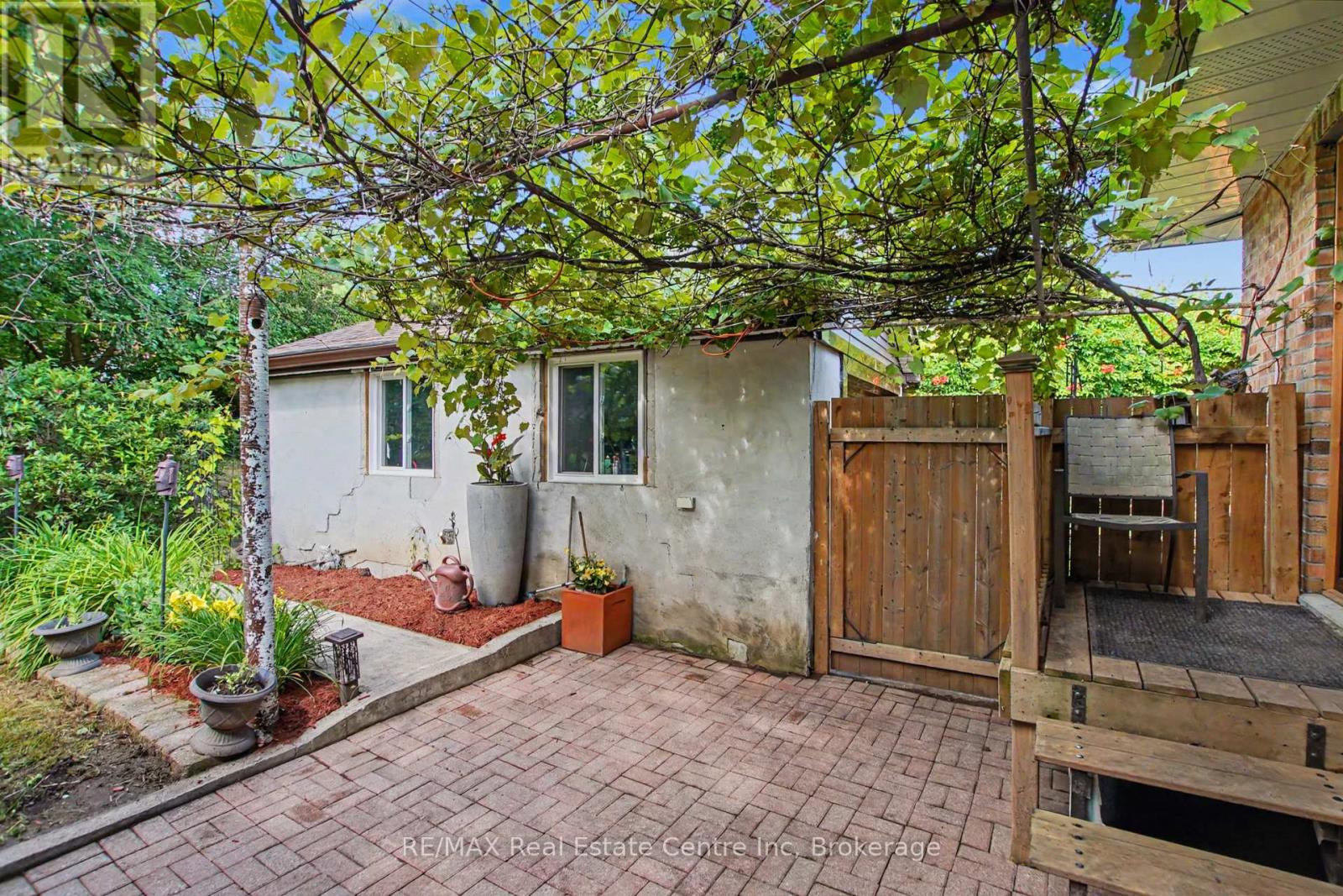 91 DUMBARTON STREET - 23