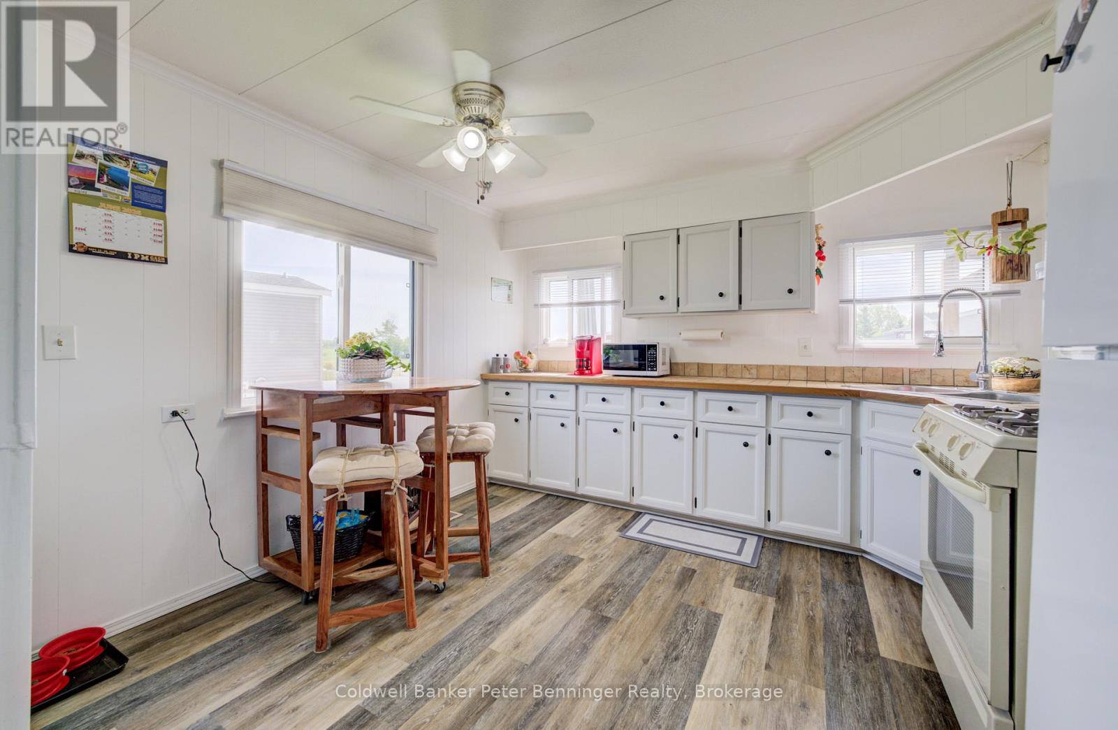 33 DOVE ROAD - 12