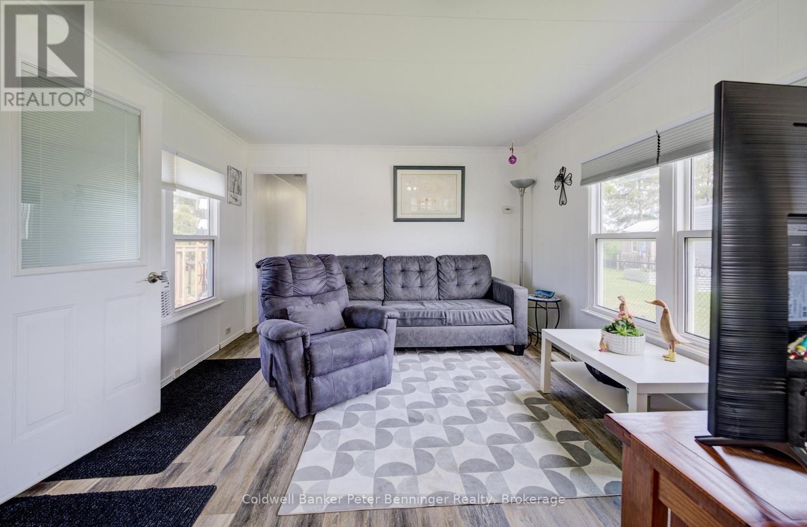 33 DOVE ROAD - 16