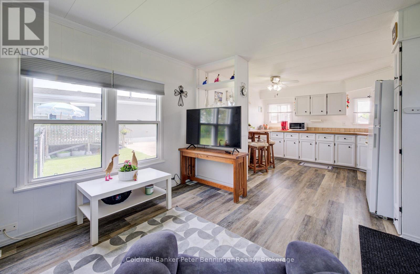 33 DOVE ROAD - 18