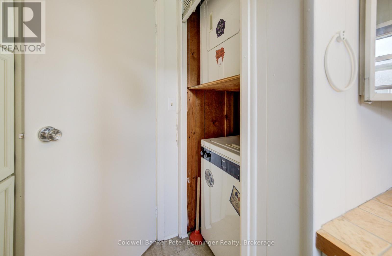 33 DOVE ROAD - 26