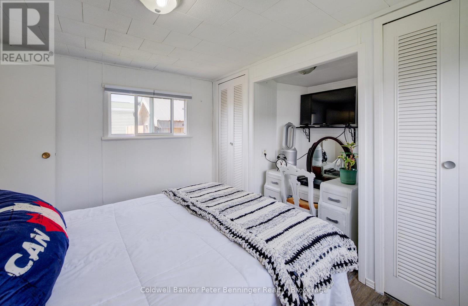 33 DOVE ROAD - 28