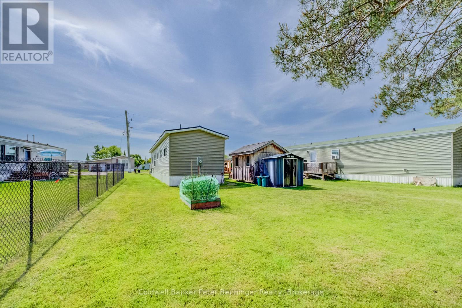 33 DOVE ROAD - 8