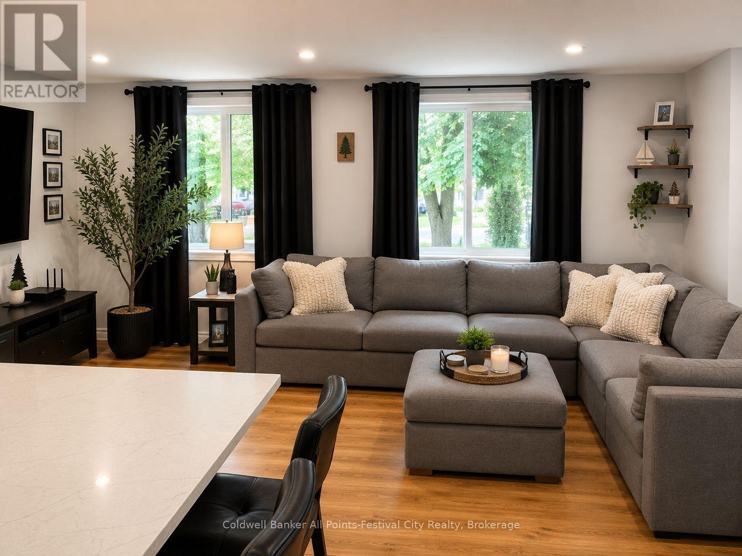 219 ST. DAVID STREET - Image 3
