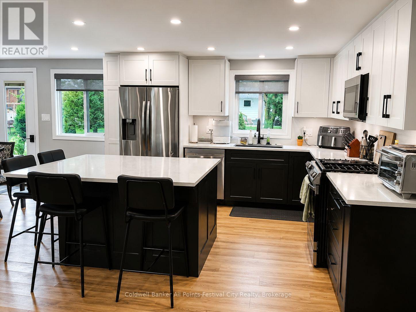 219 ST. DAVID STREET - Image 6