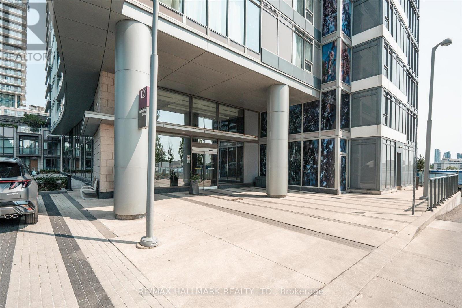 #2110 121 MCMAHON DRIVE - 3