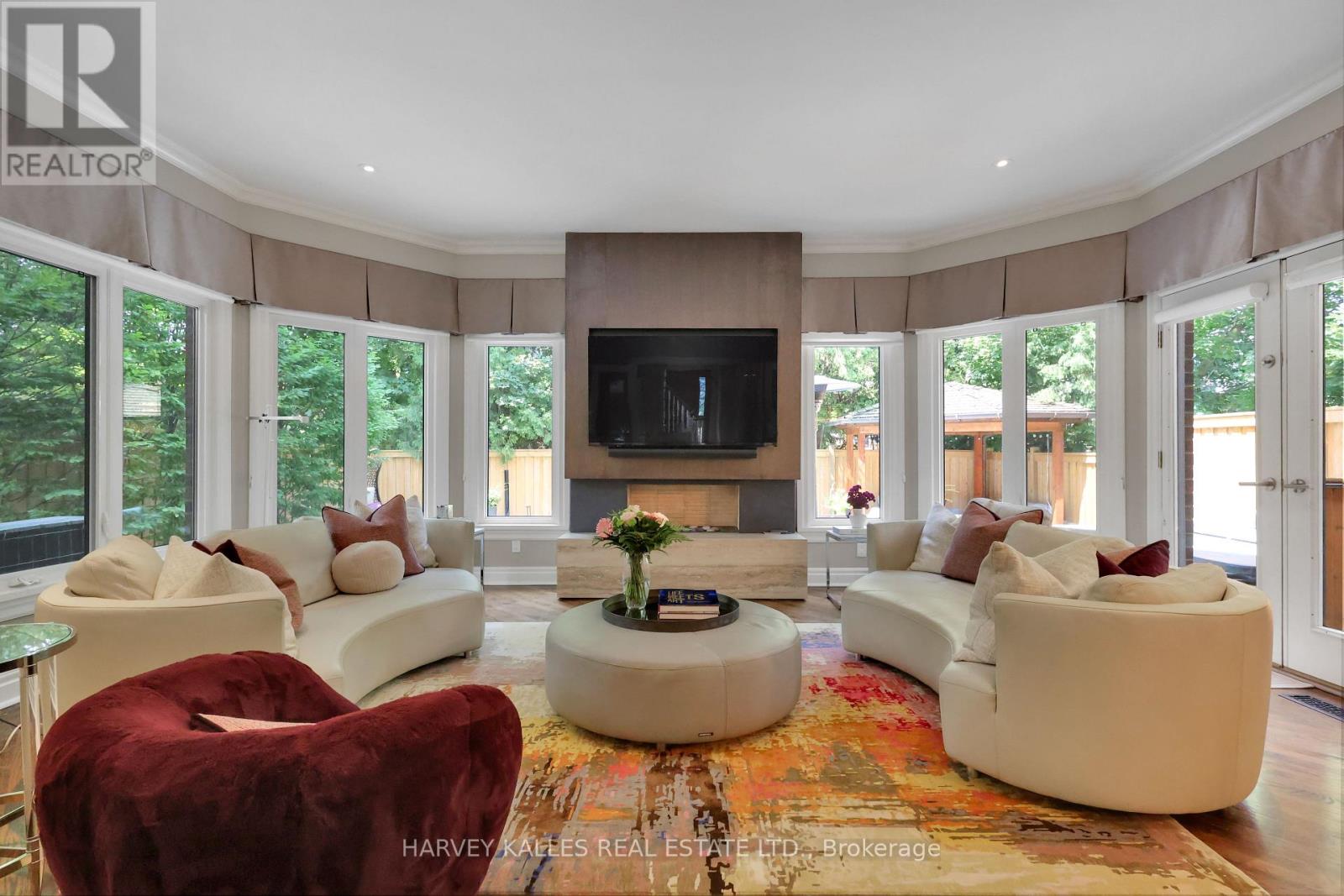 254 YONGE BOULEVARD - Image 12