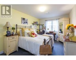 359-363 Duckworth Street, Barrie, ON L4M3X8 Photo 9