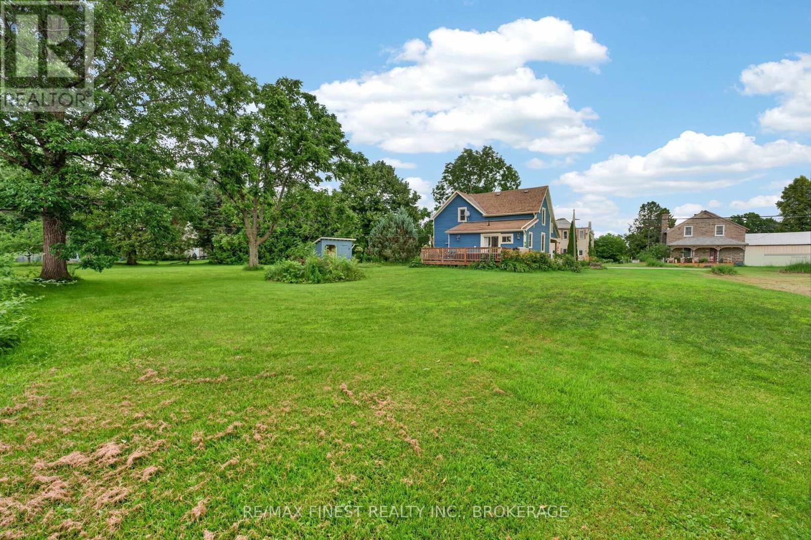 52 MAIN STREET - Image 31