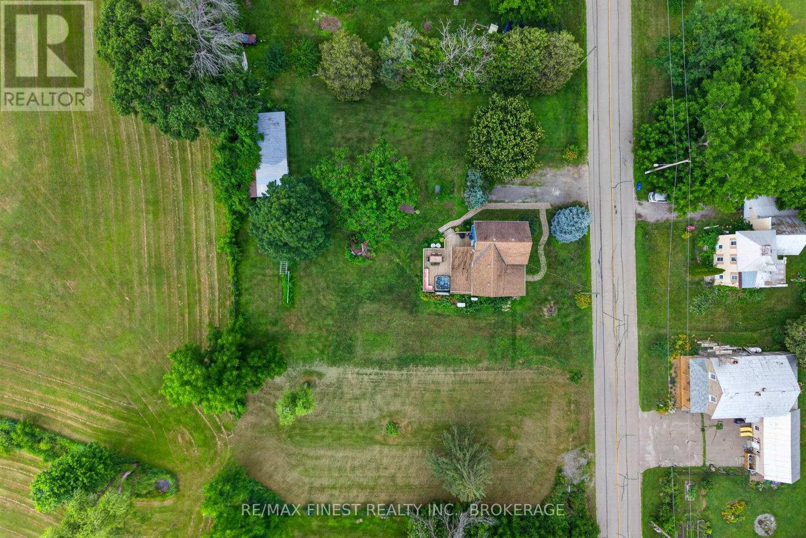 52 MAIN STREET - Image 35