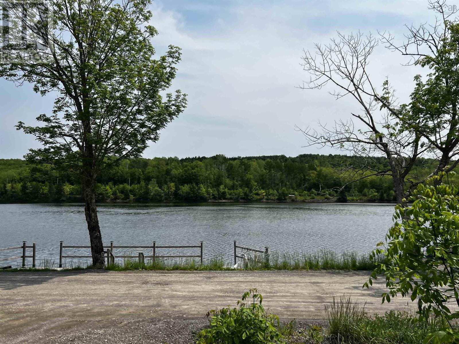 112 Lakeview Lane - 4