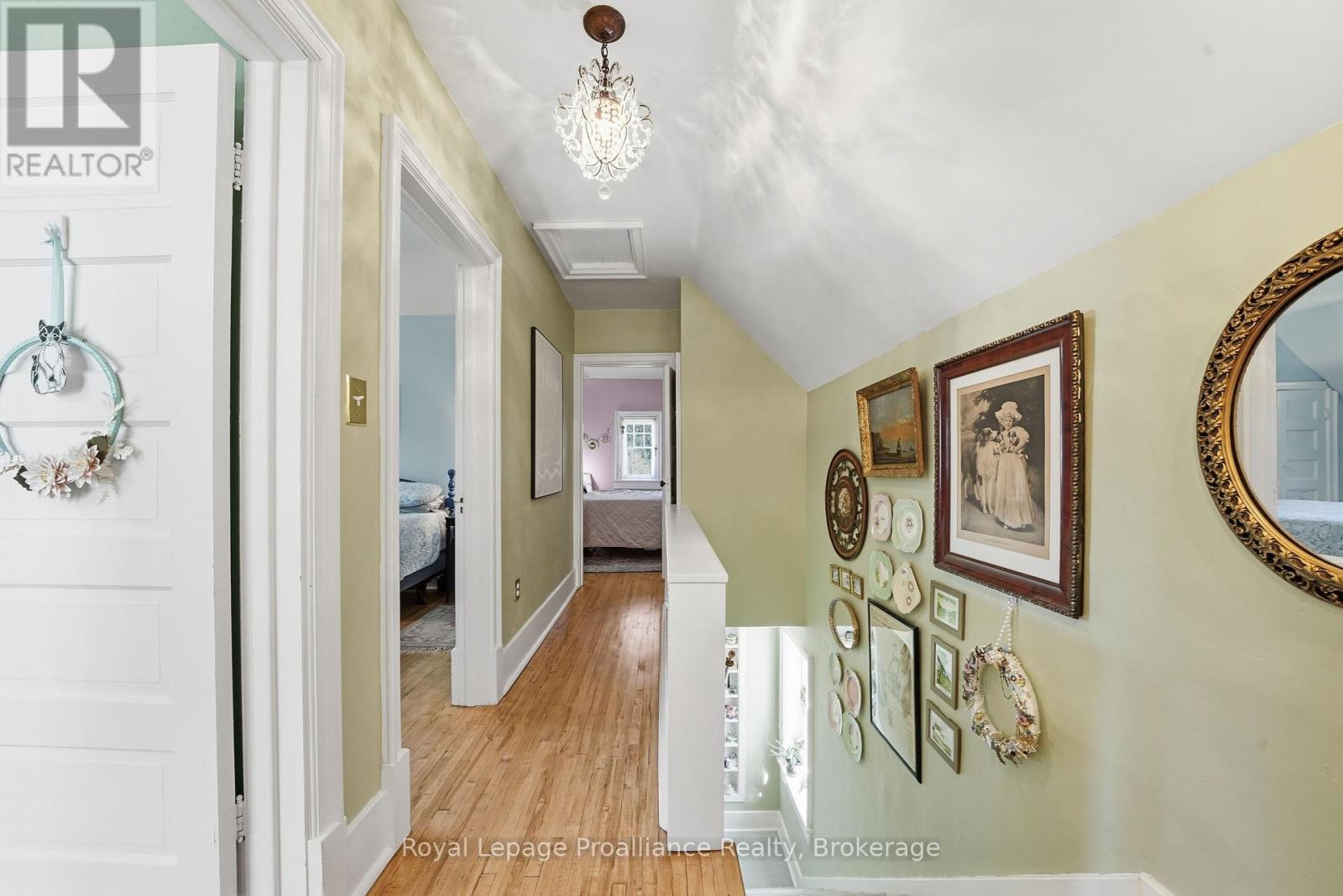 195 MACLELLAN AVENUE - 30