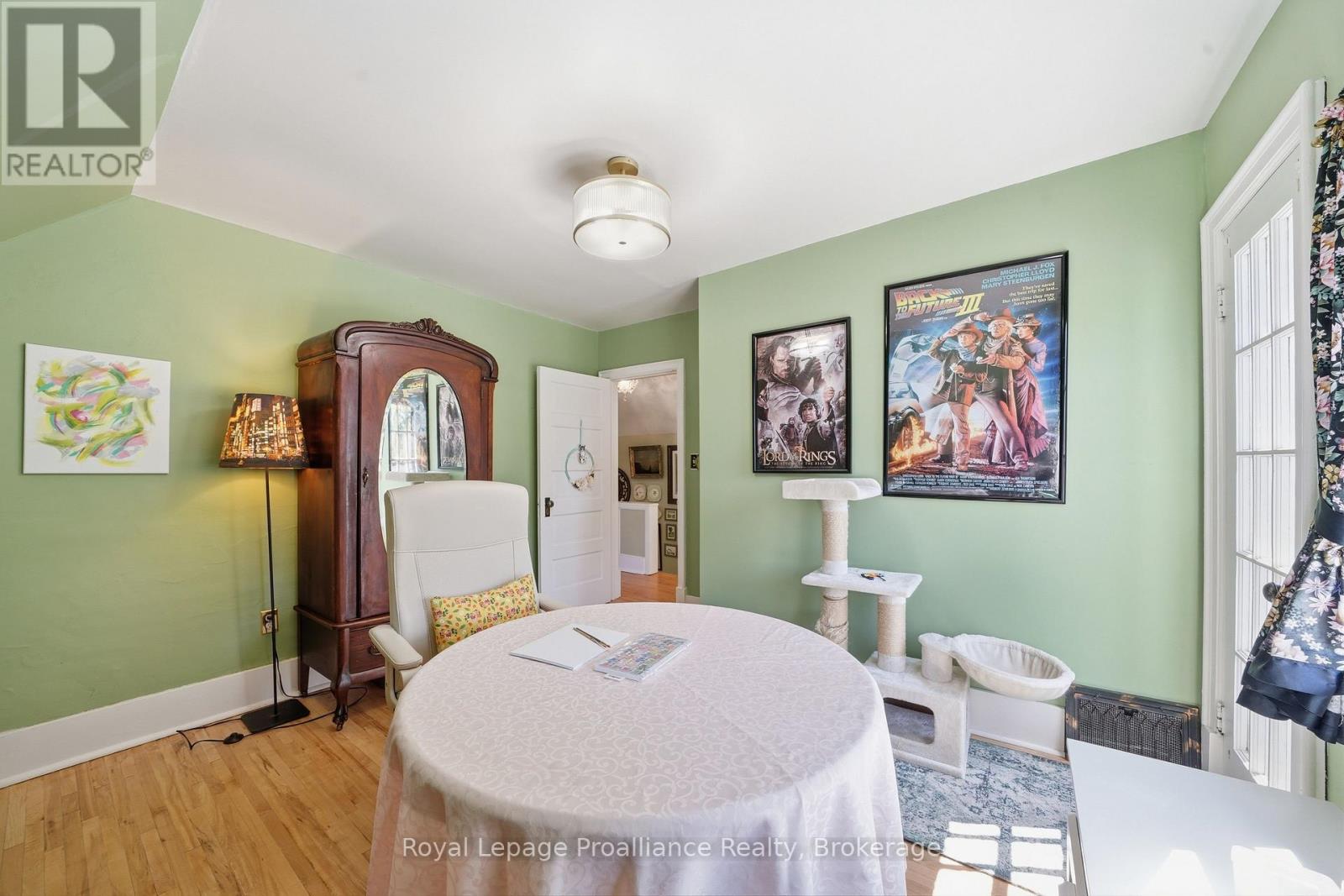 195 MACLELLAN AVENUE - 36