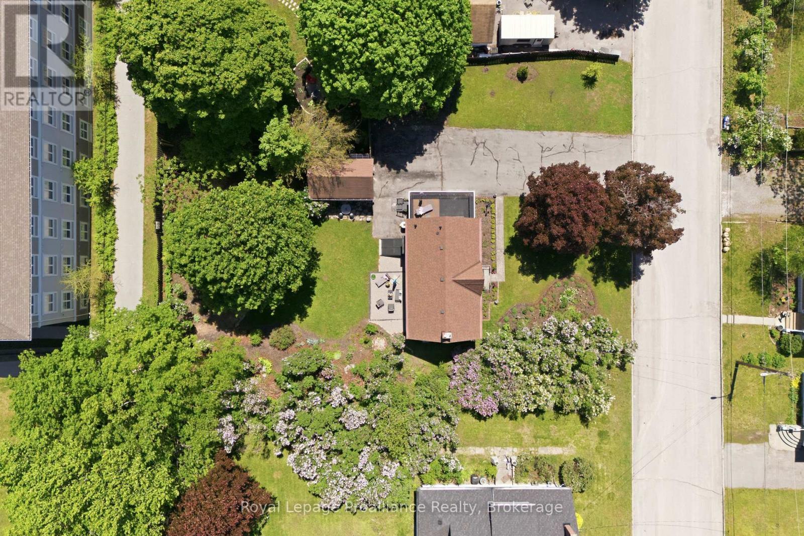 195 MACLELLAN AVENUE - 48