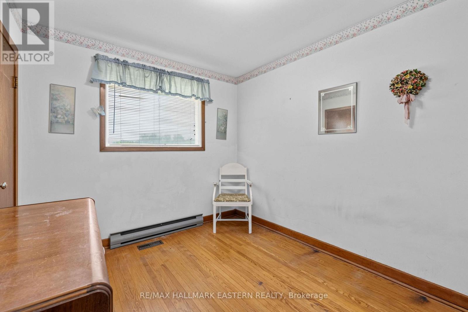 921 ROBINSON ROAD - 13