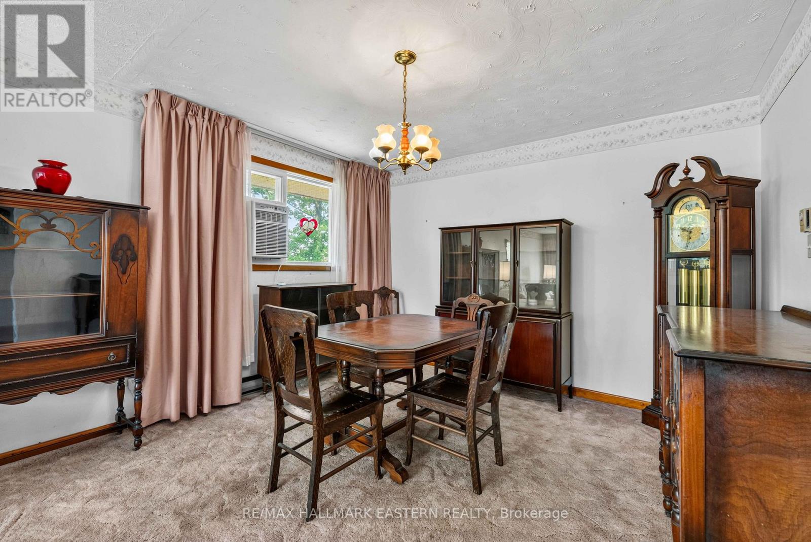 921 ROBINSON ROAD - 6
