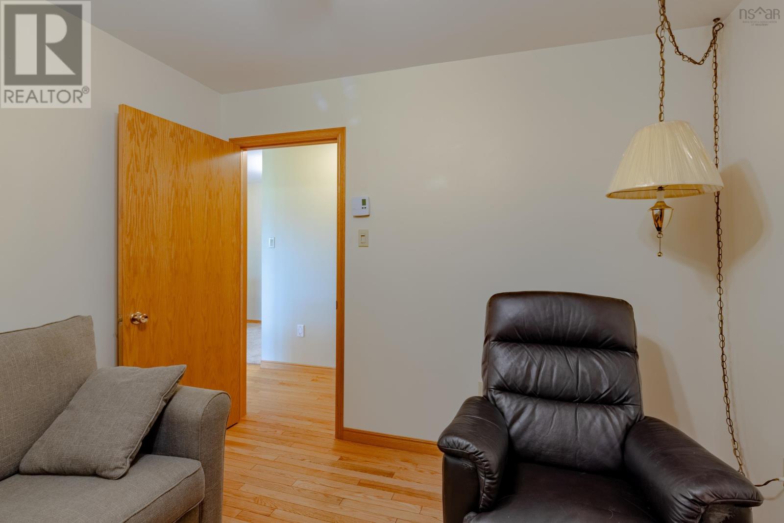1285 Highway 1 - 25