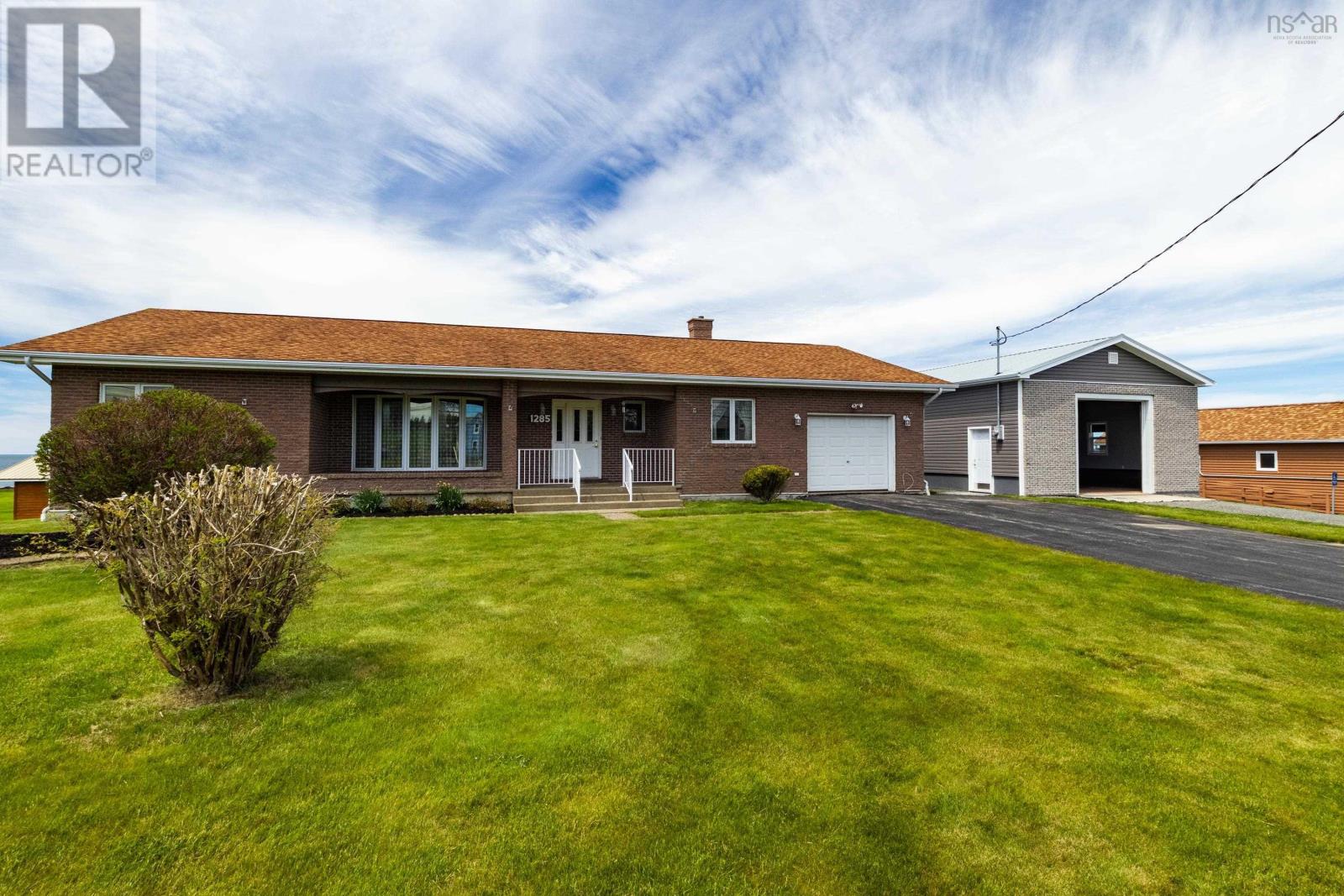 1285 Highway 1 - 2