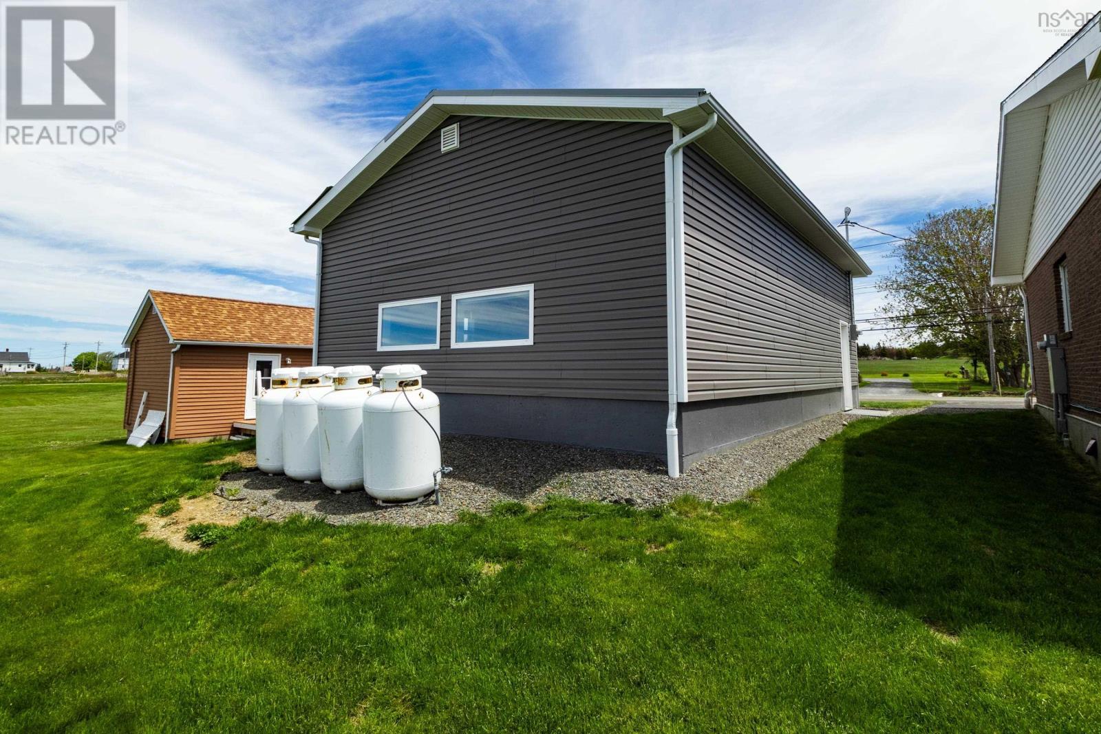 1285 Highway 1 - 8