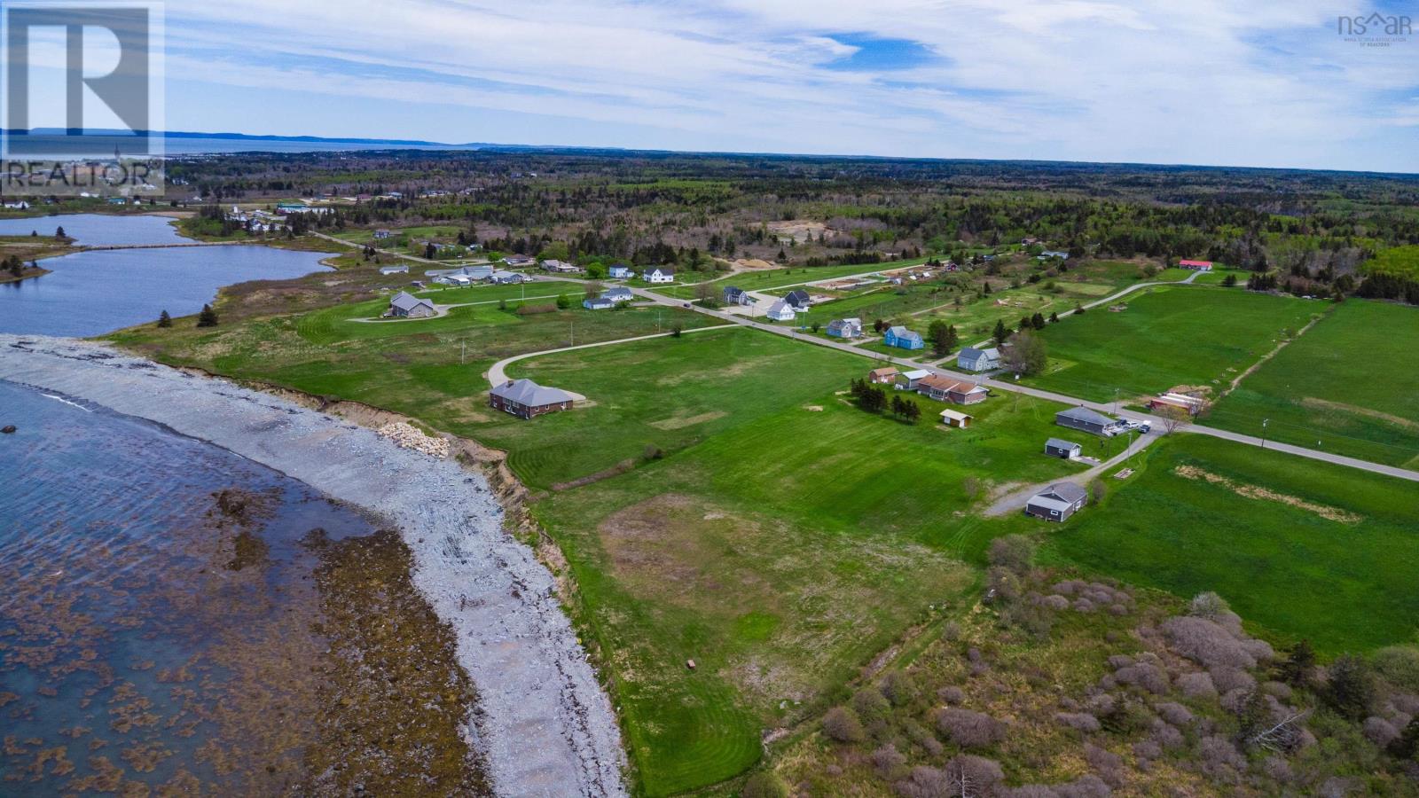 1285 Highway 1 - 48