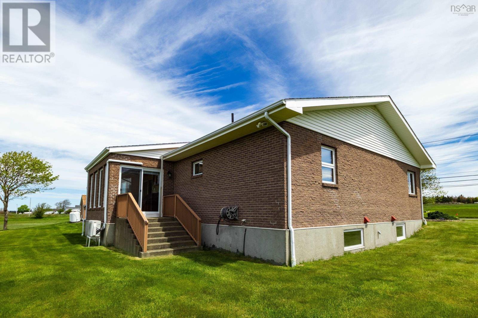 1285 Highway 1 - 5