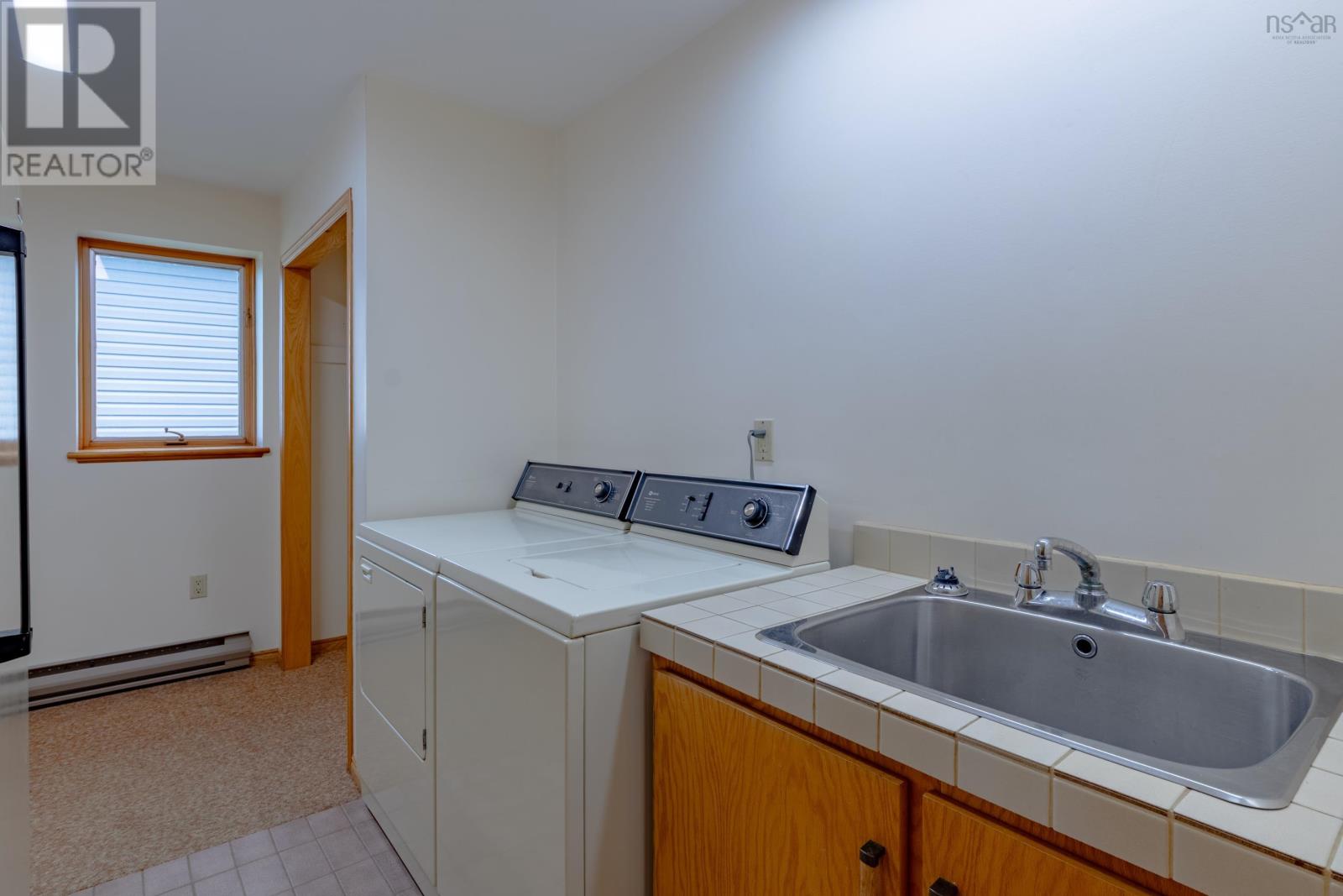 1285 Highway 1 - 22
