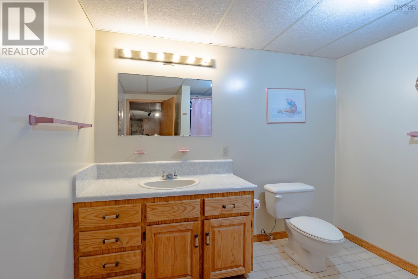 1285 Highway 1 - 37