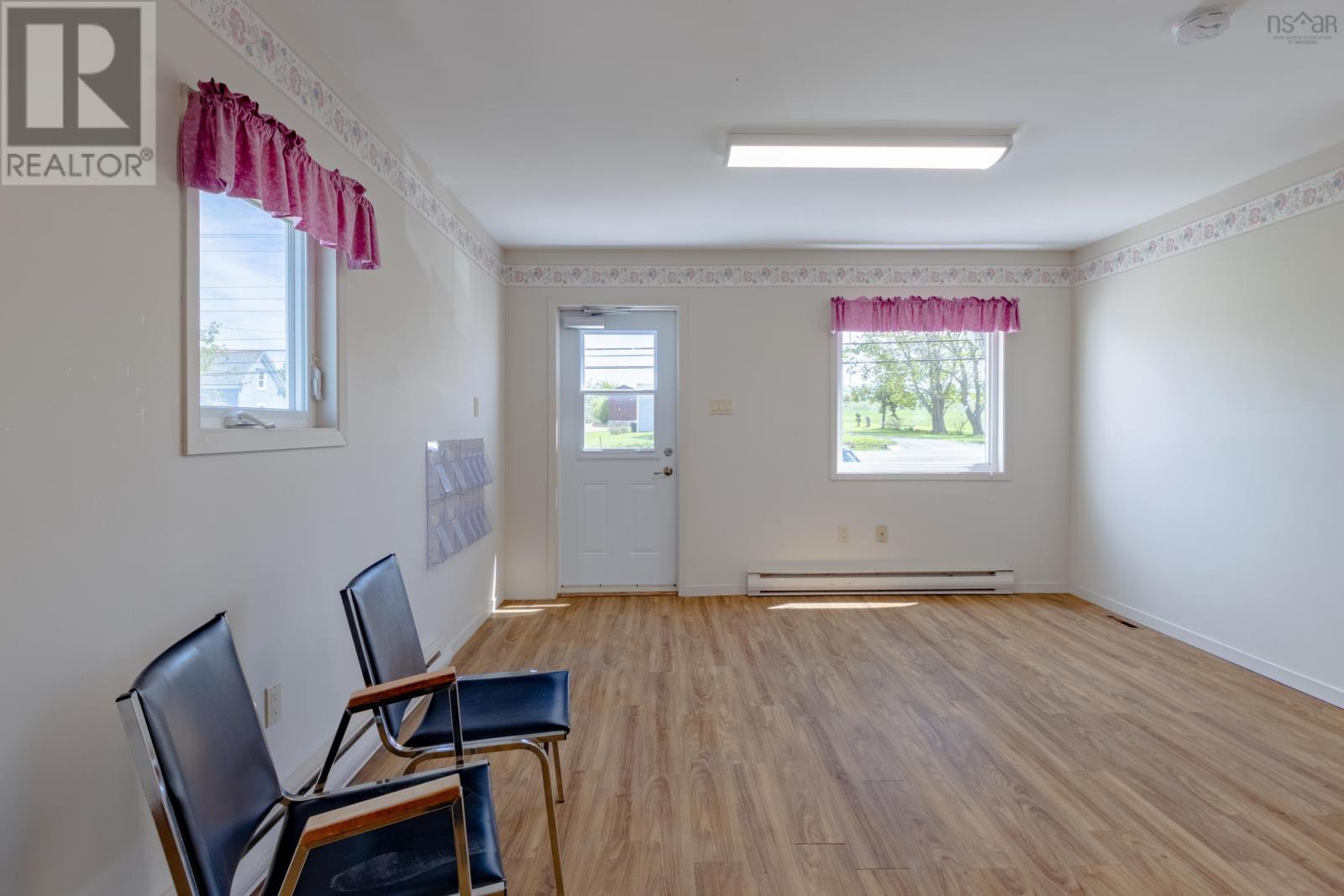 1285 Highway 1 - 43