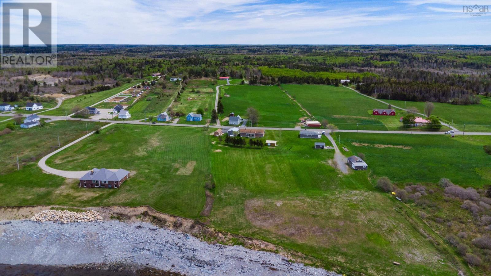 1285 Highway 1 - 47