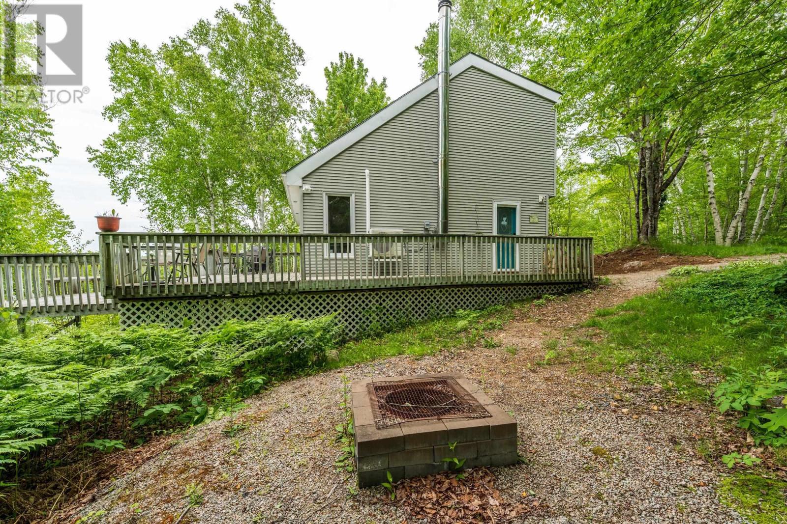 156 Lakewood Drive - 14