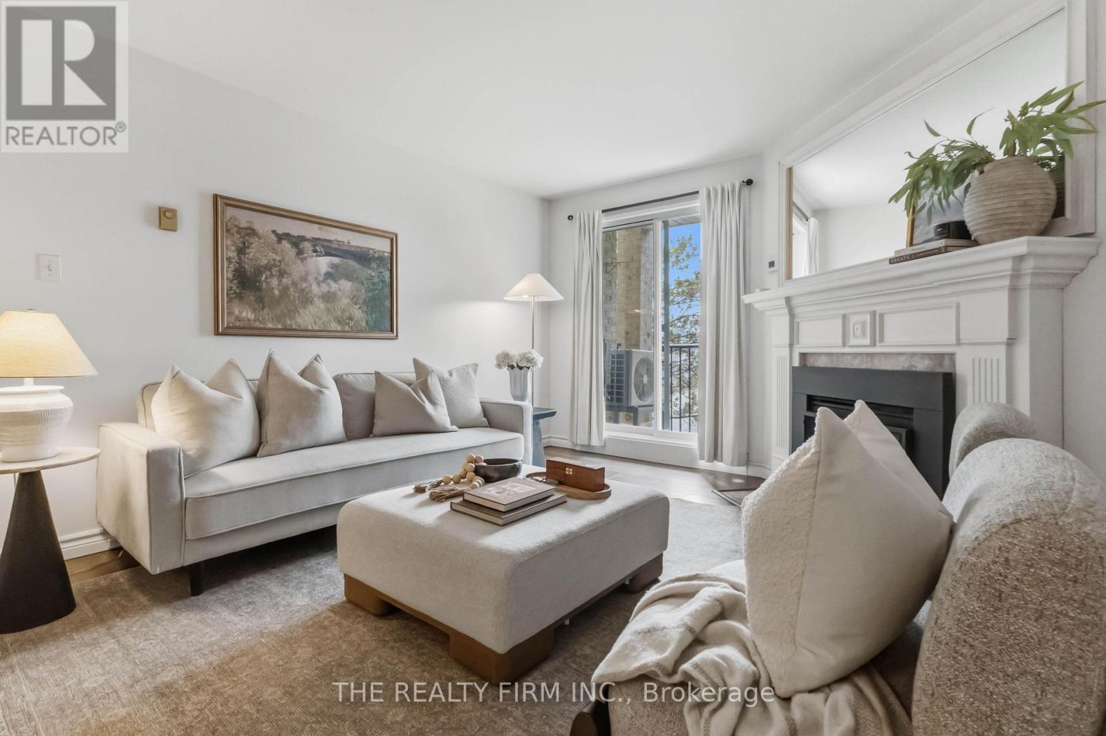 #210 733 DEVERON CRESCENT - 10