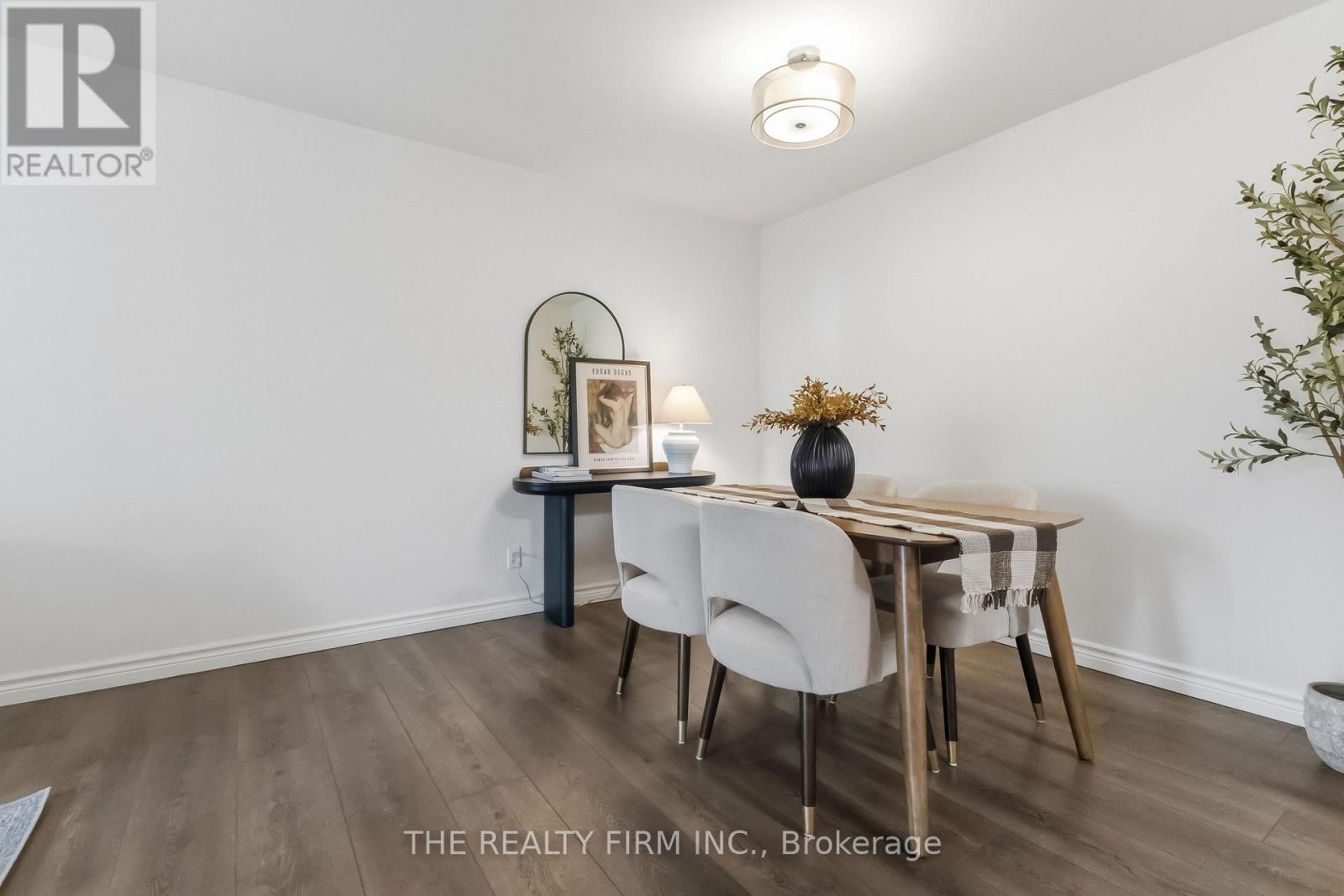#210 733 DEVERON CRESCENT - 11