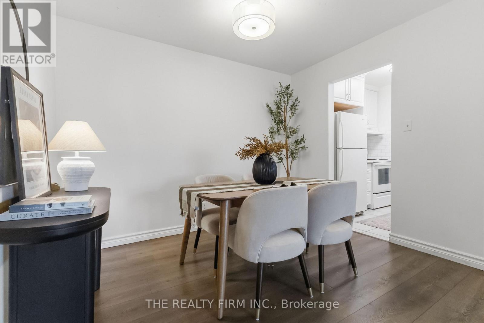 #210 733 DEVERON CRESCENT - 12