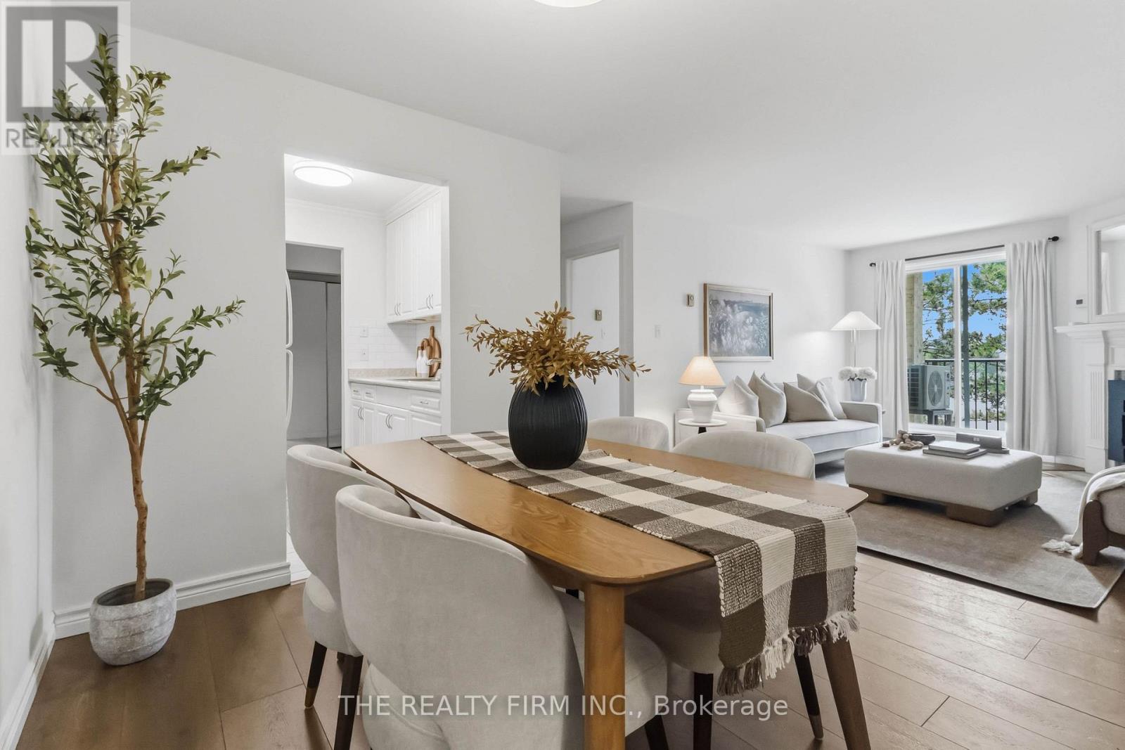 #210 733 DEVERON CRESCENT - 13