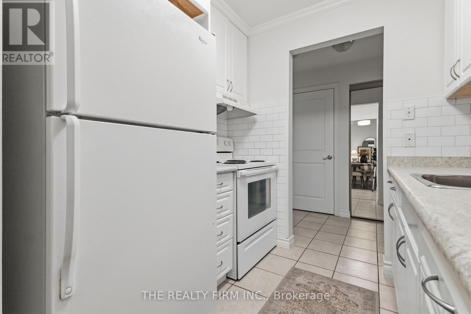 #210 733 DEVERON CRESCENT - 18