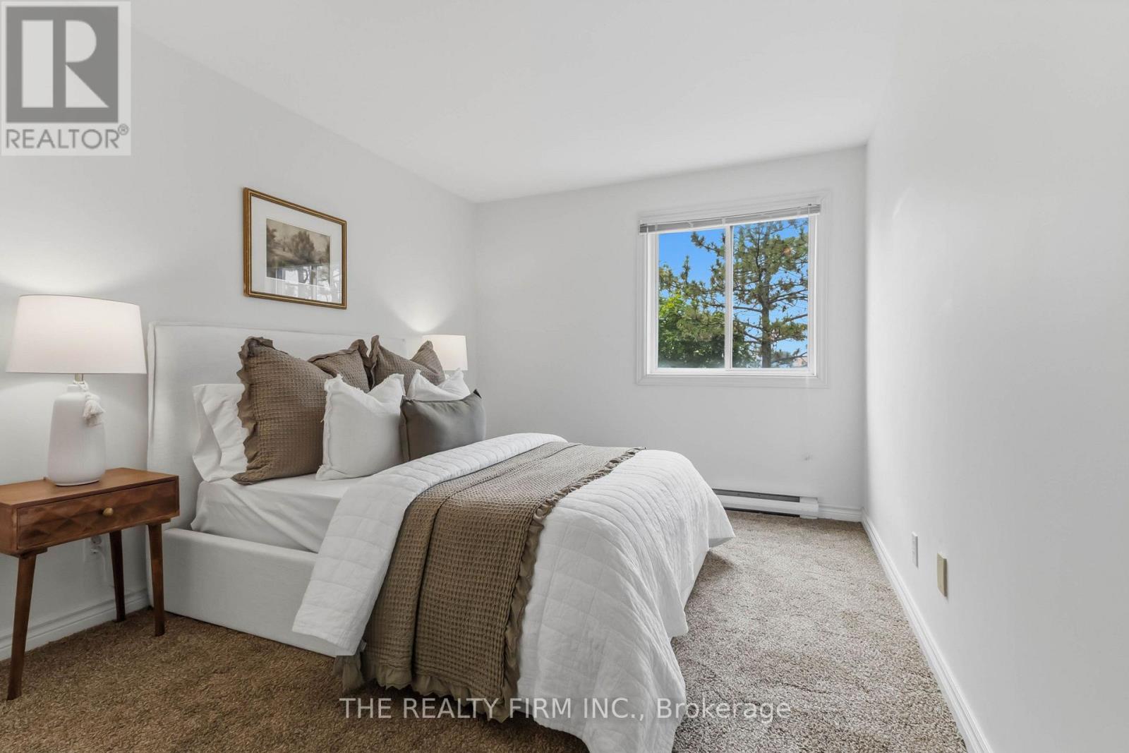 #210 733 DEVERON CRESCENT - 26
