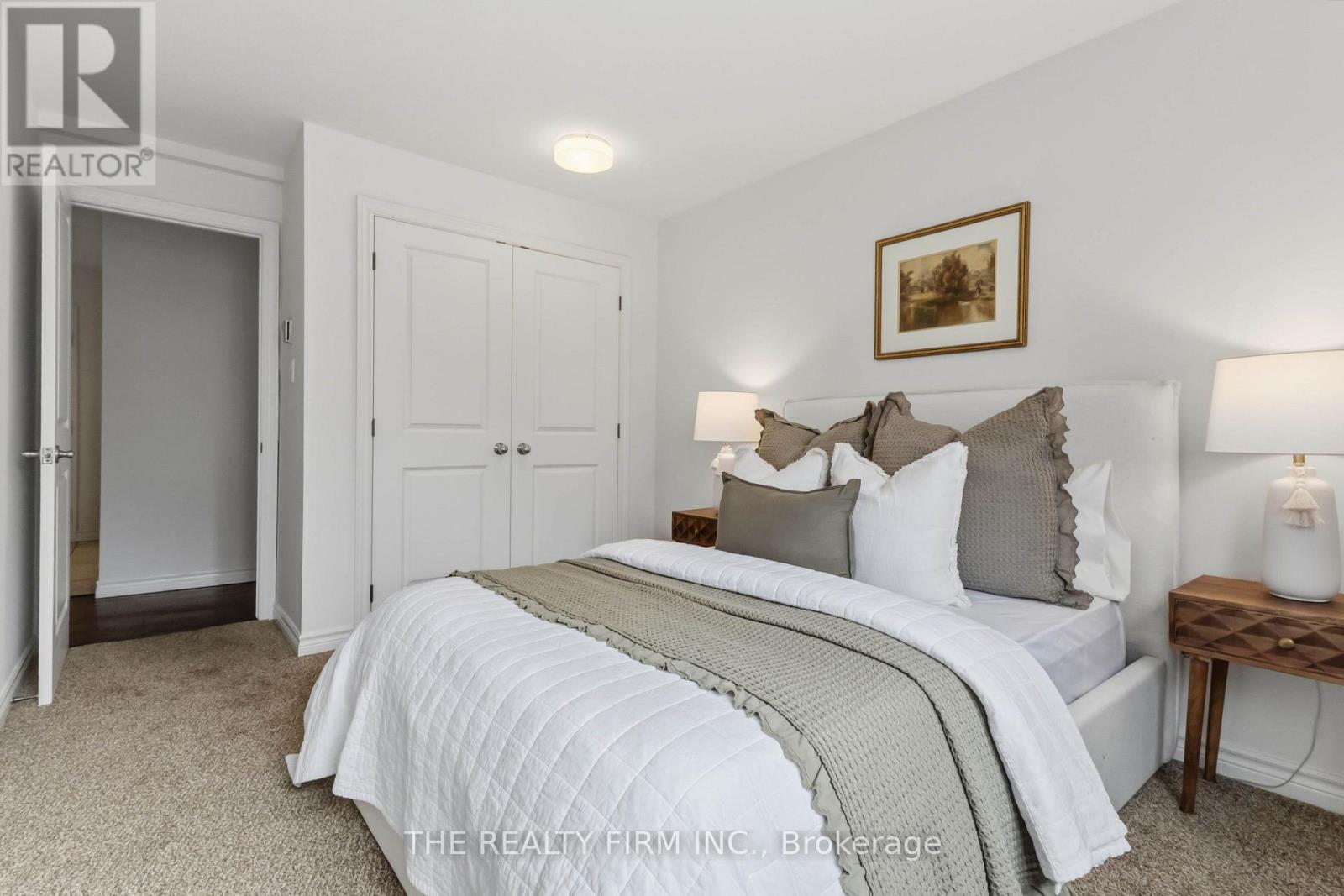 #210 733 DEVERON CRESCENT - 27