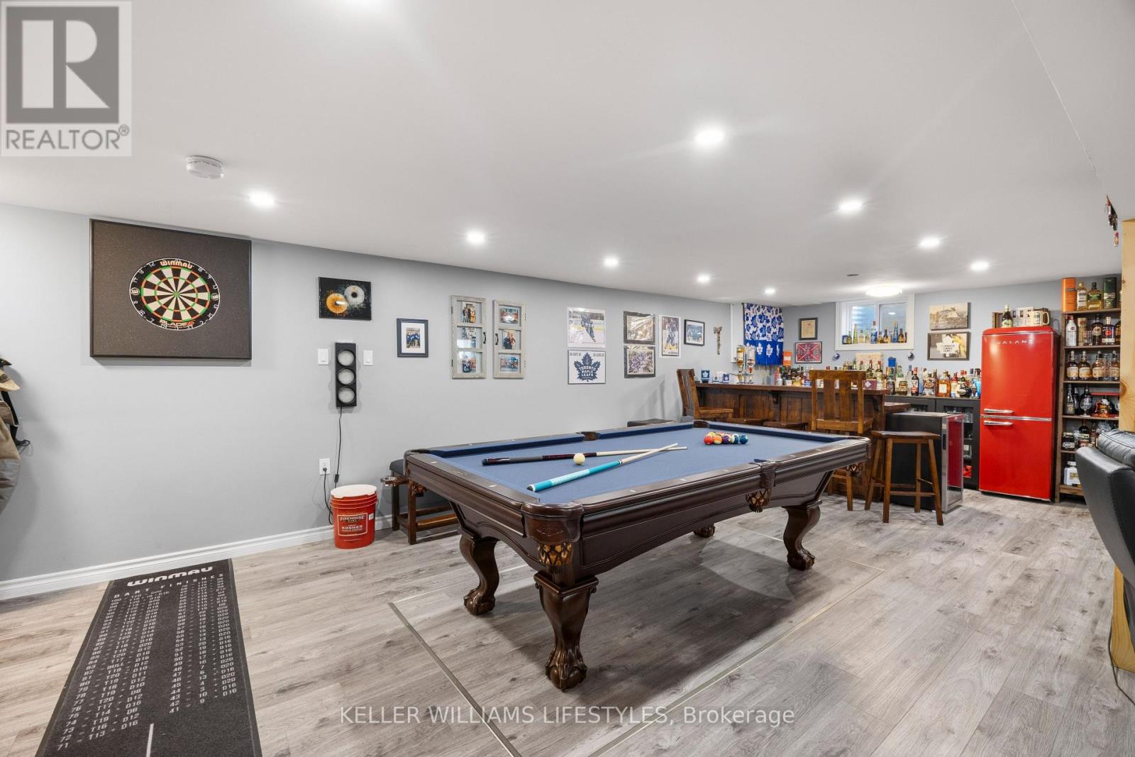 219 DUNDAS STREET W - Image 29