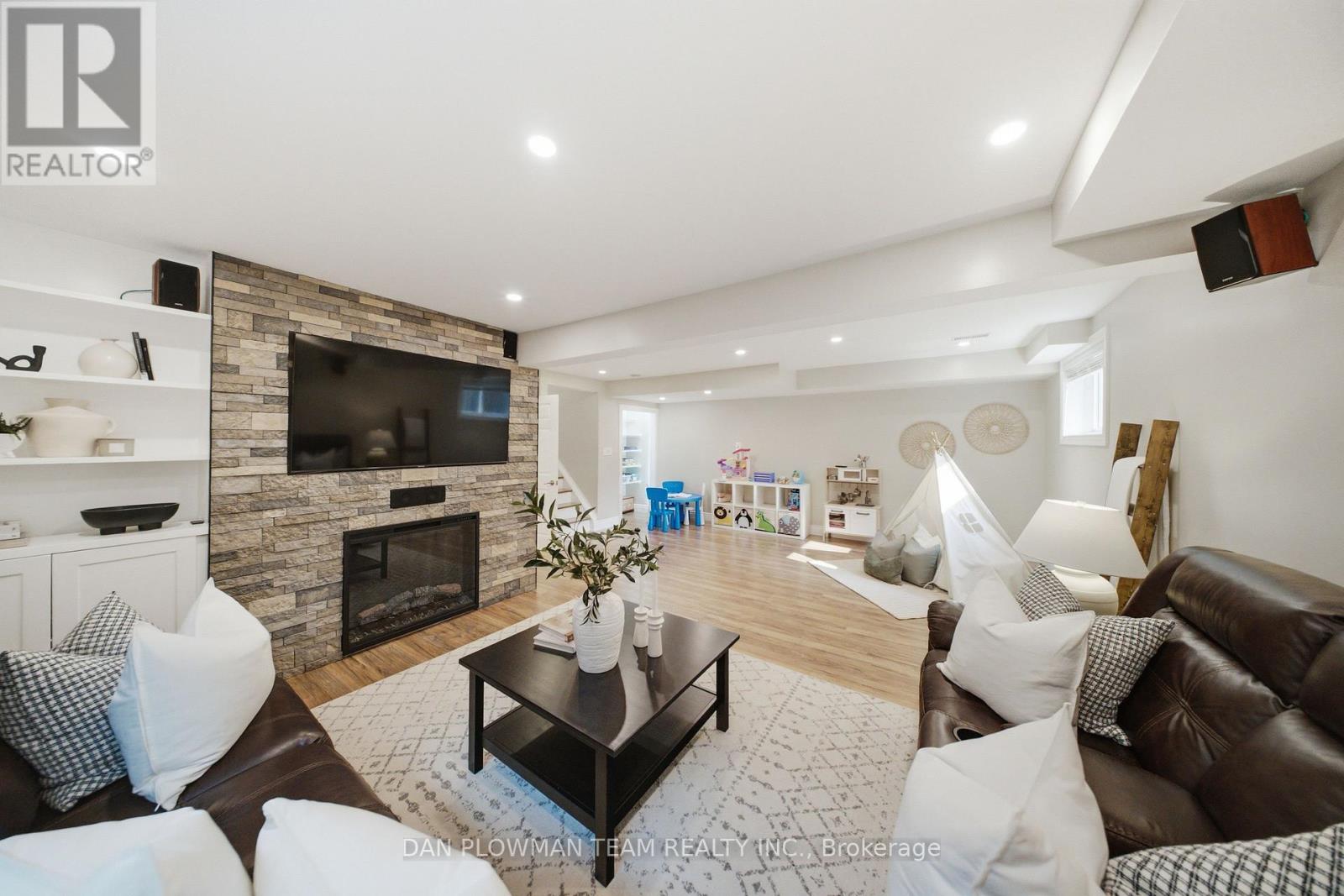 71 PROUT DRIVE - Image 26