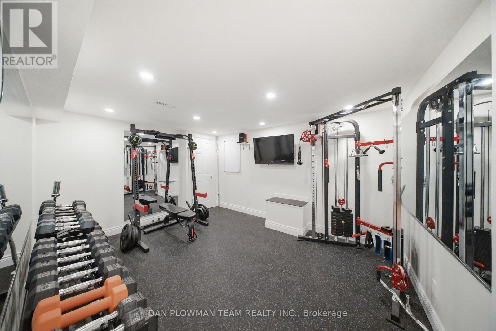 71 PROUT DRIVE - 30