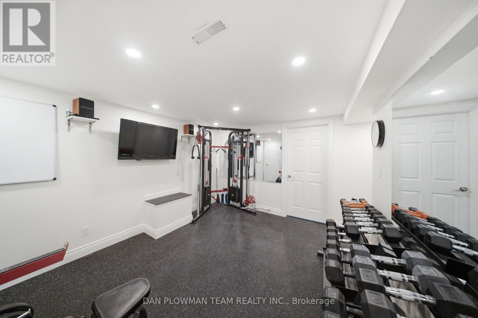 71 PROUT DRIVE - 31