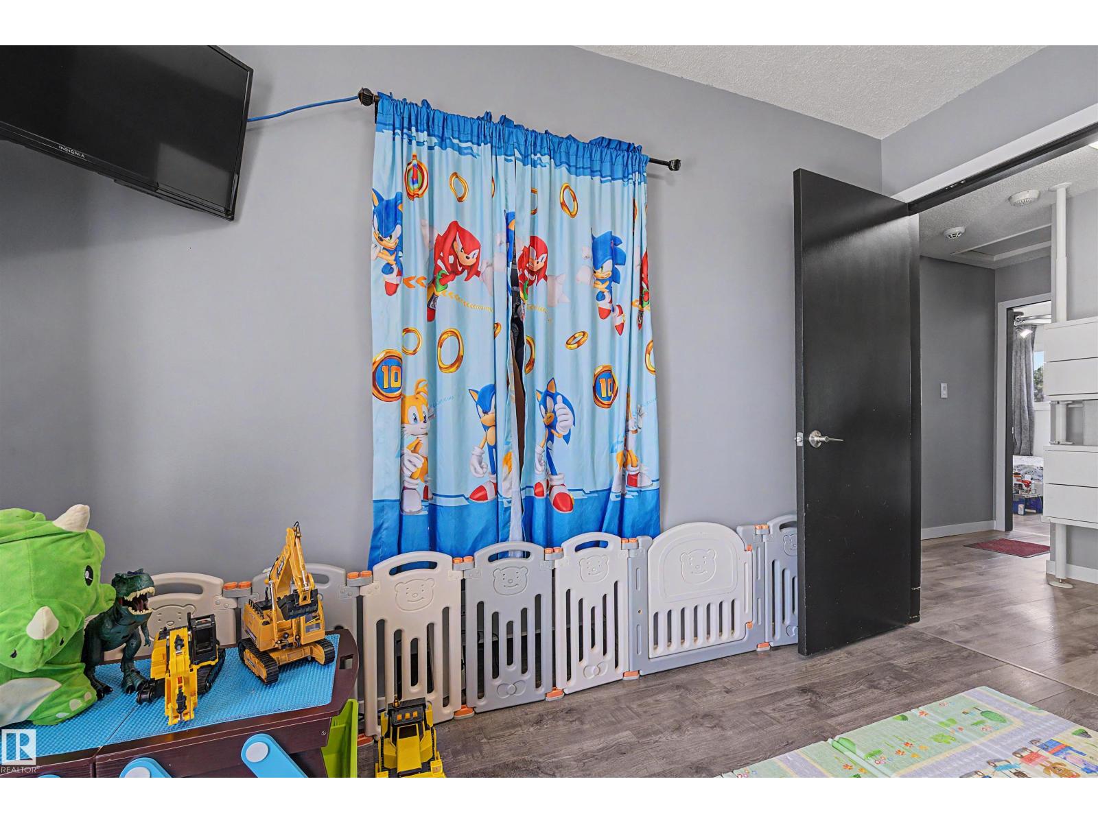 16608 109 ST NW - 22